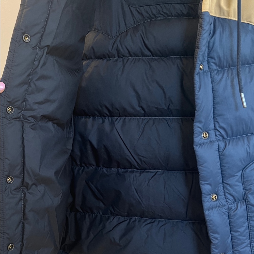 PATAGONIA W'S BIVY HOODED VEST - Picture 7 of 12
